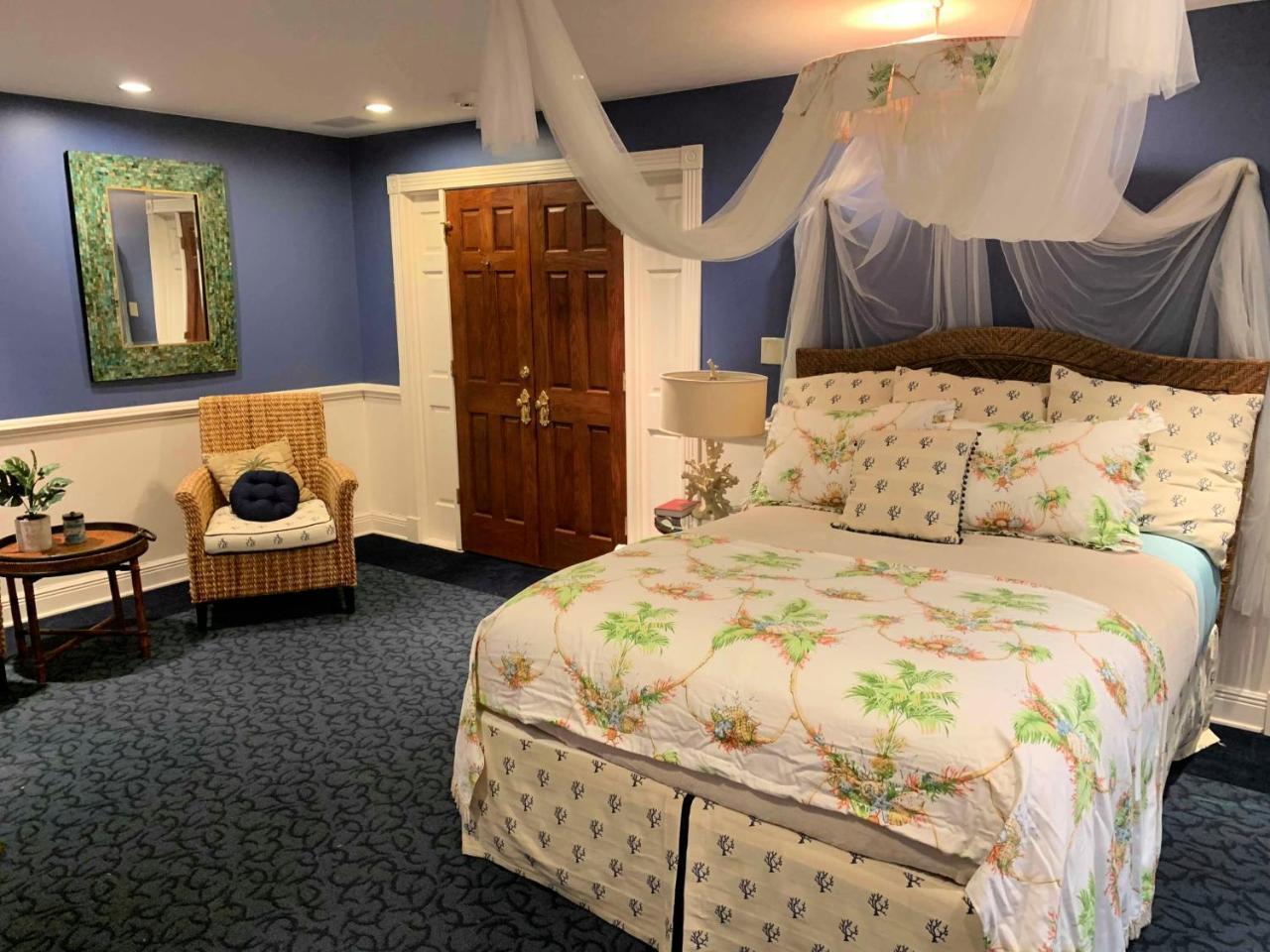 Bed and Breakfast The Lake Manor à Morgantown Extérieur photo